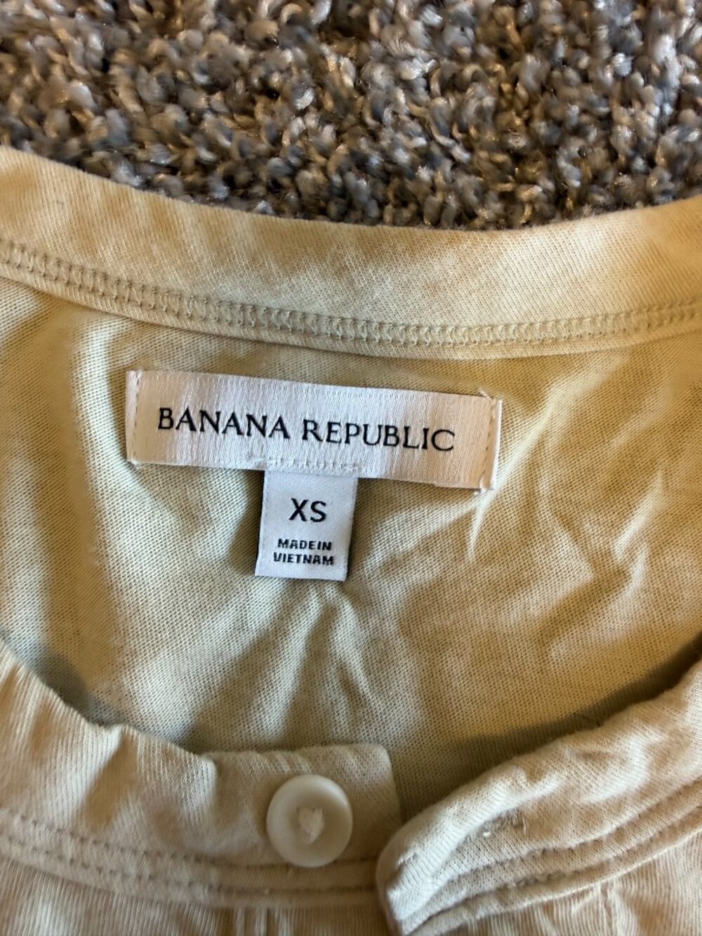Banana Republic Standard-Fit Linen-Blend Henley